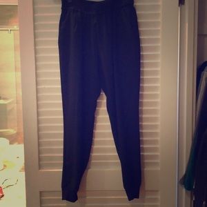 High waisted black pants
